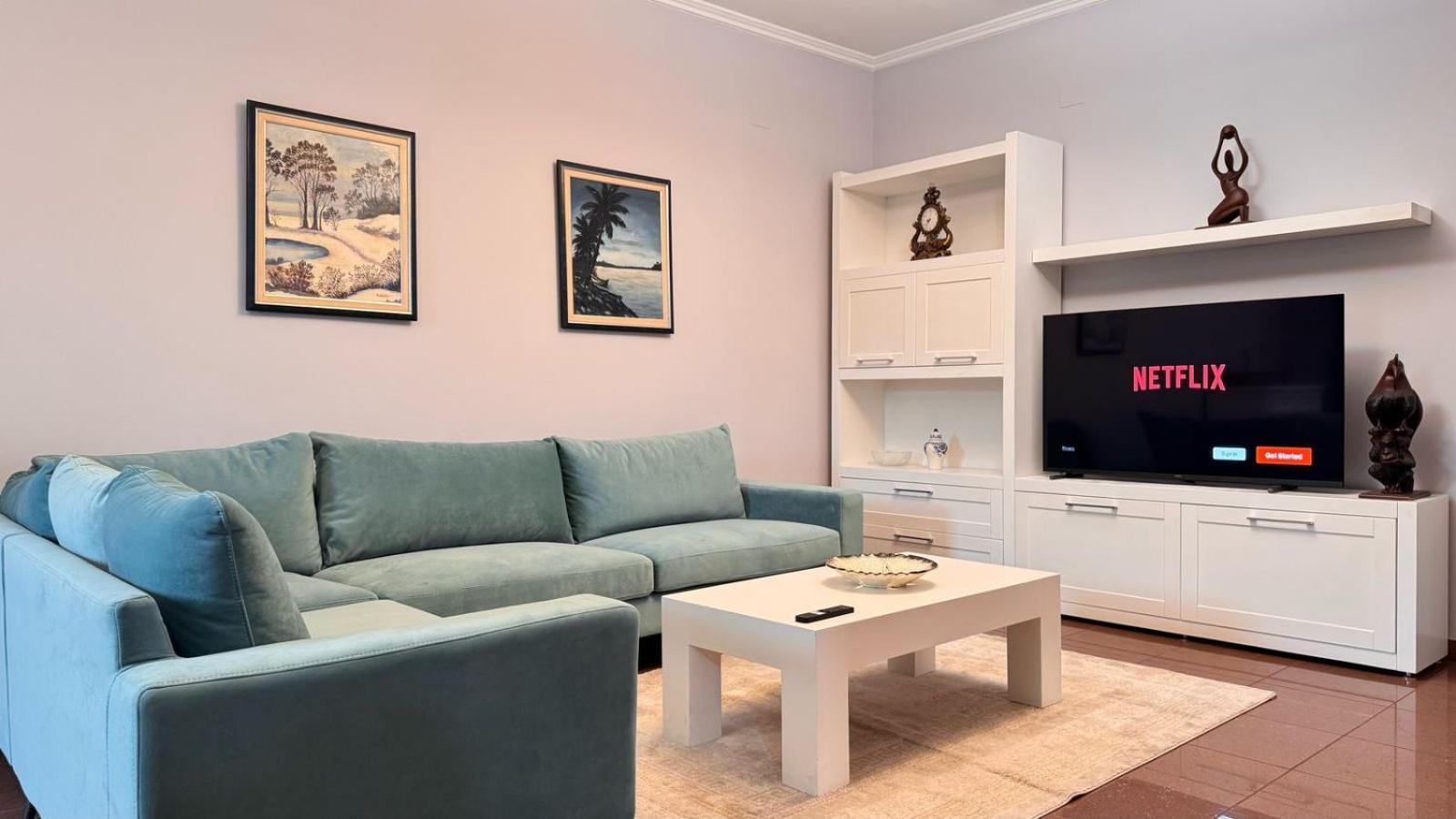At Pazari Ri Apartament Tirana